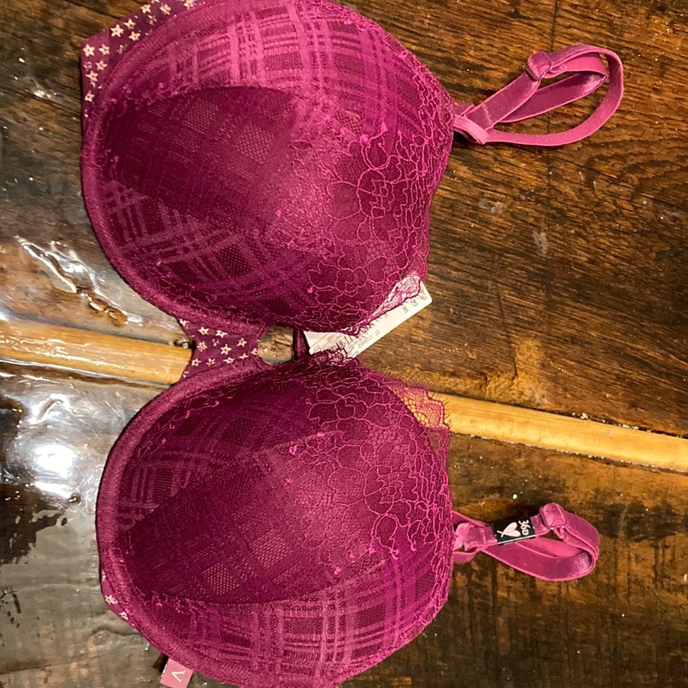 Victoria’s Secret bra